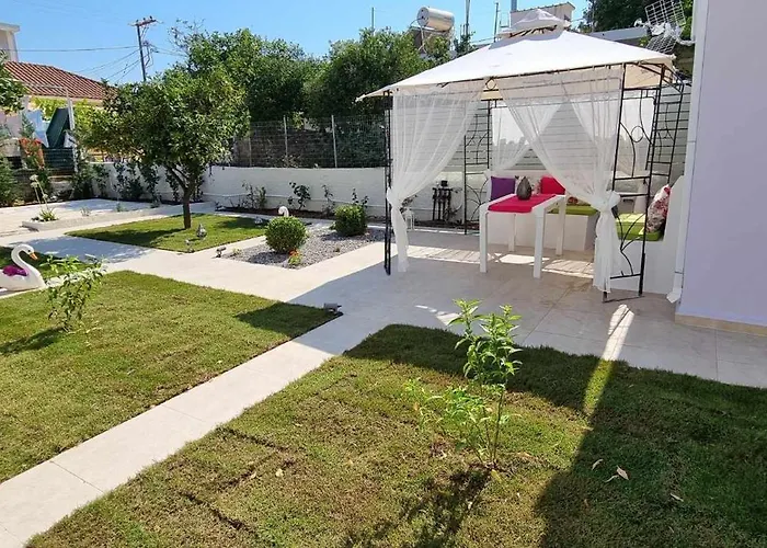 Fiore , 200m From Square * Argostoli (Kefalonia)